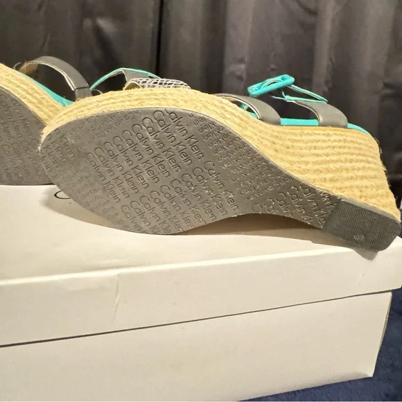 CALVIN KLEIN
Ellison two-tone espadrille Turquoise and Gray Wedge Sandals - Picture 11 of 16